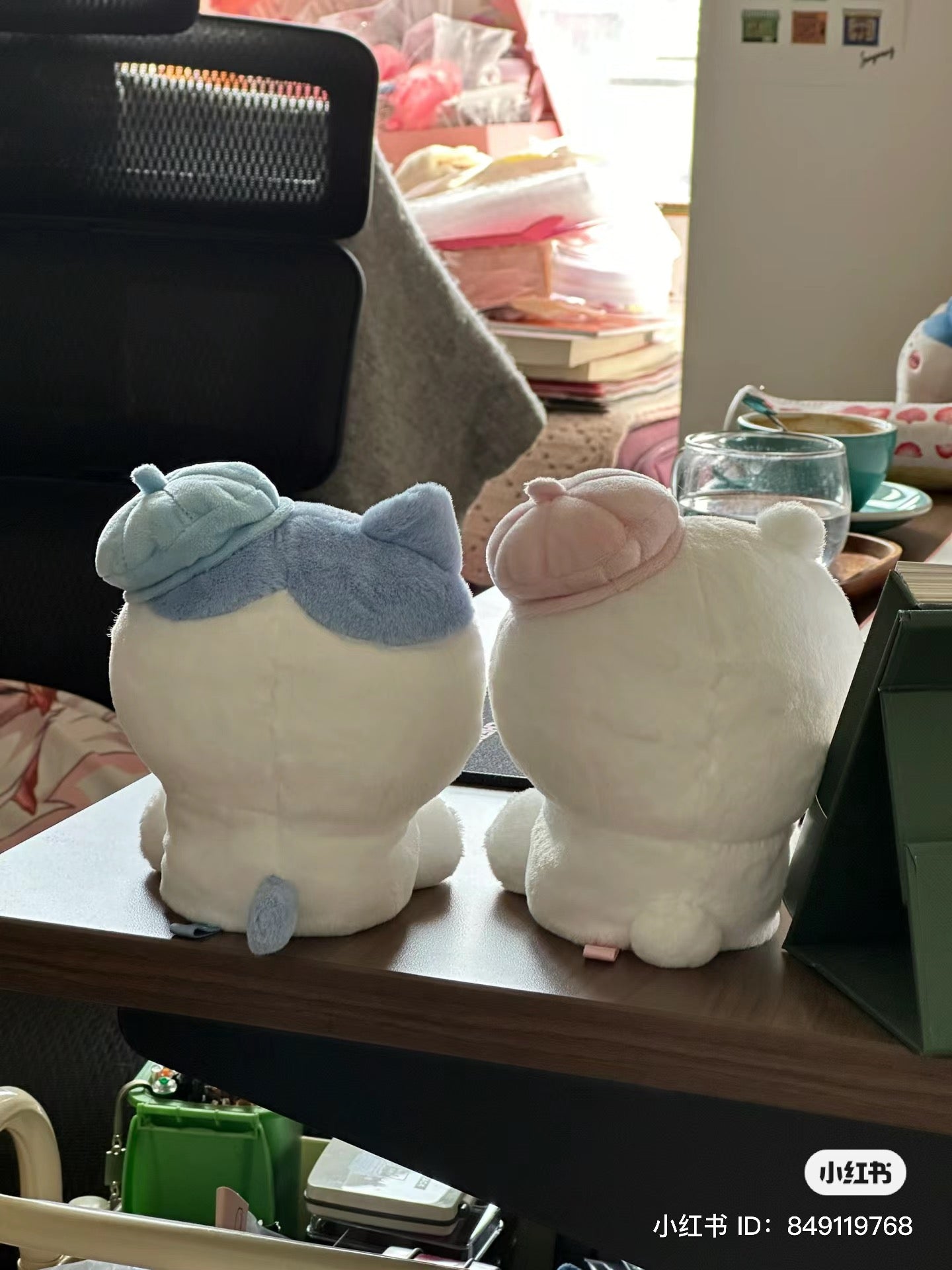 Chiikawa 吉伊卡哇|Sitting Plush Toy /Tokyo Souvenirs贝雷帽可爱坐姿毛绒公仔/玩偶|约H180×W120×D110mm