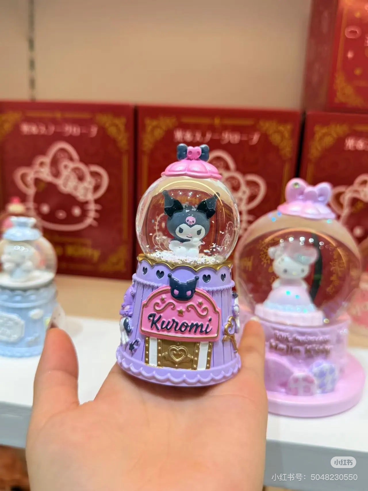 Sanrio三丽鸥|Snow Globe (S) 2024年圣诞限定可爱角色小号水晶球|约5.5×5.5×9.5cm