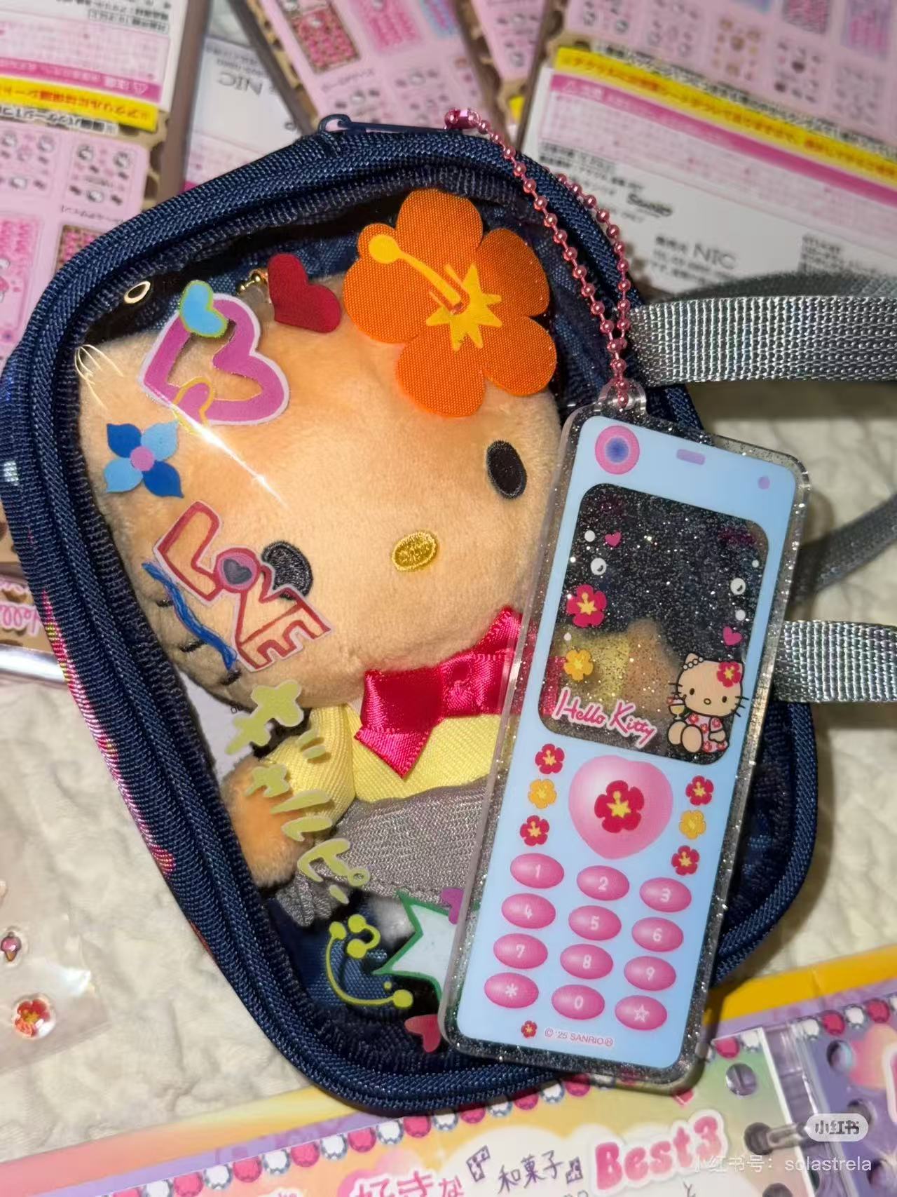 Hello Kitty|Nostalgic Gala Cake Holder mystery bag/blind box/All 6 types|1pcs