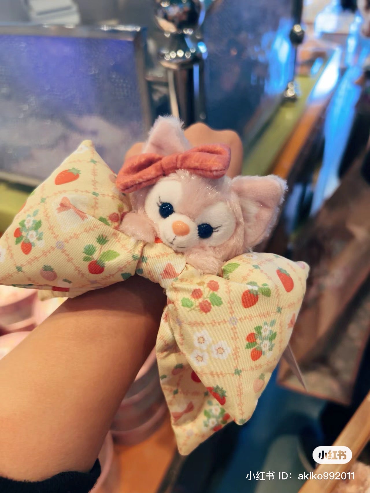 Disney迪士尼|草莓情人节限定贝儿发绳/也可系在手腕/包上当装饰