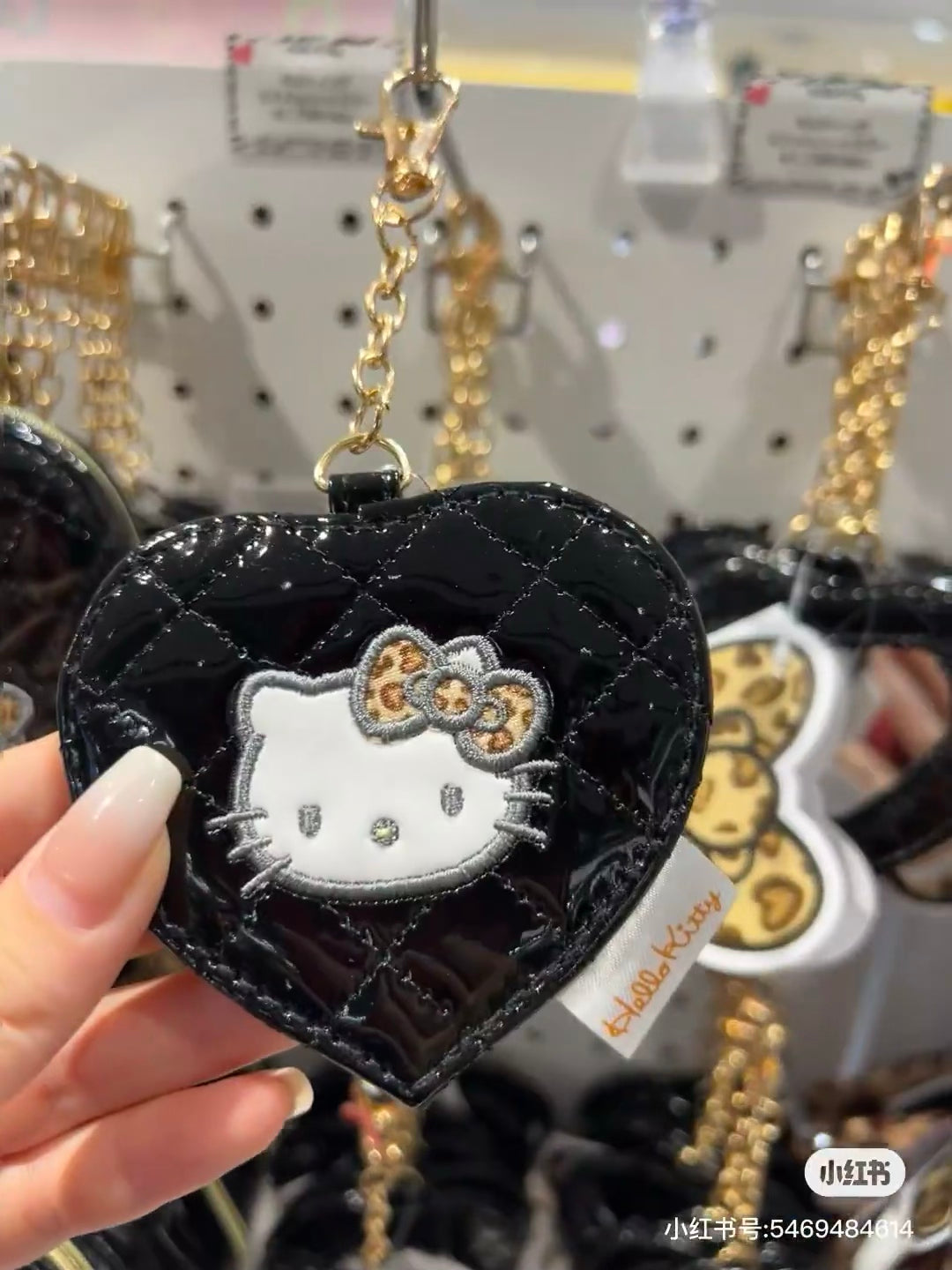Hello Kitty凯蒂猫|Quilting Enamel Heart Mirror Black豹纹黑色PU皮爱心形菱格纹迷你随身镜/化妆镜/挂件/包挂|约H115XW110XD5mm