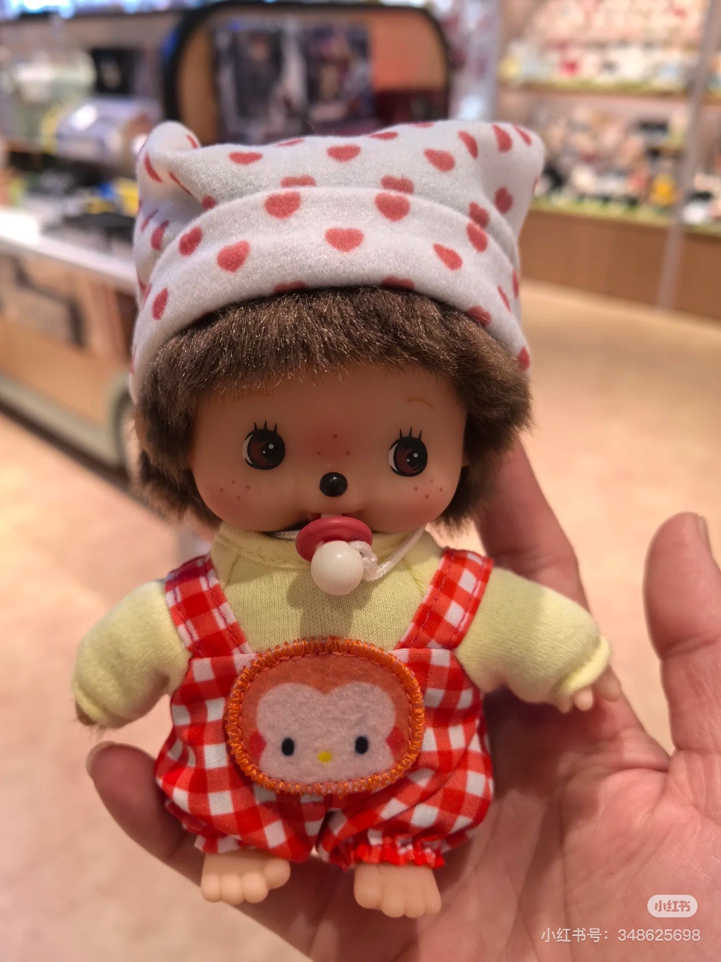 Monchhichi|Monchhichi x Hello Kitty Plush Dolls|H15 x W10 x D6.5cm approx.