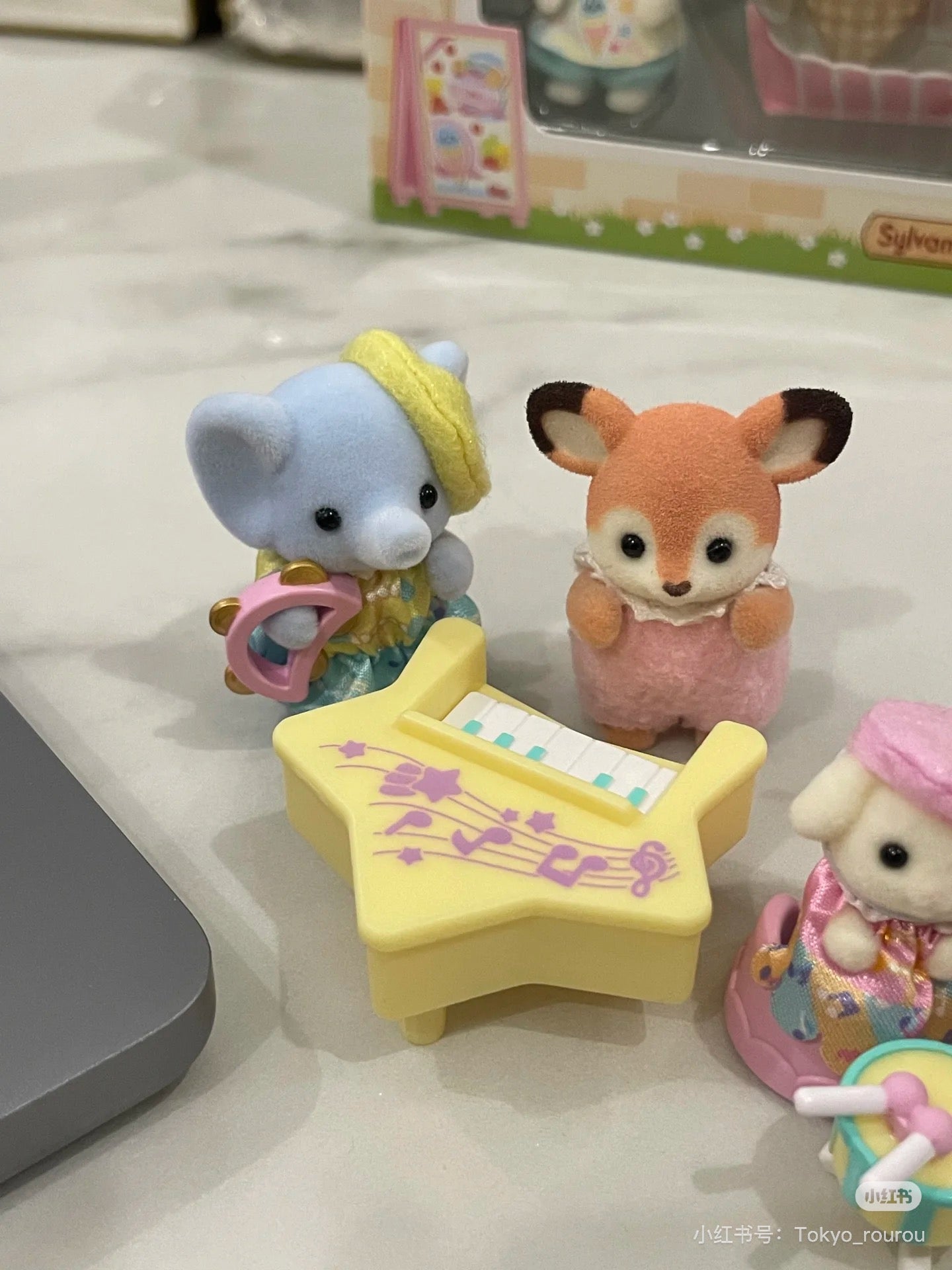 SylvanianFamilies|Kindergarten Concert-Maple Cat/Flora Rabbit/Elephant 5817