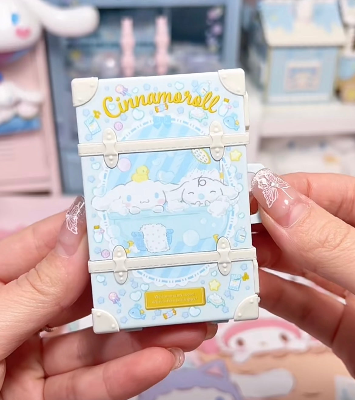BANDAI万代|Sanrio Characters Tiny Suitcase三丽鸥迷你复古行李箱食玩盲盒/全5种|1枚入