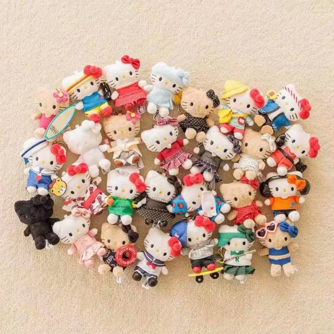 Sanrio|Hello Kitty x me% Mascot Holder /Plush Keychain