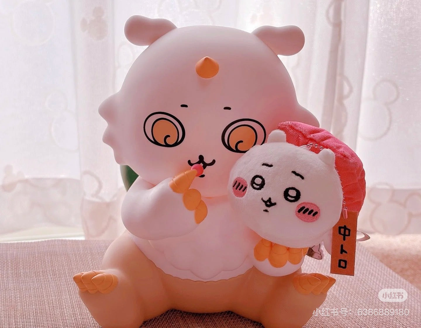 Chiikawa 吉伊卡哇|寿司限定毛绒玩偶挂件/包挂|约H120 x W70 x D105mm