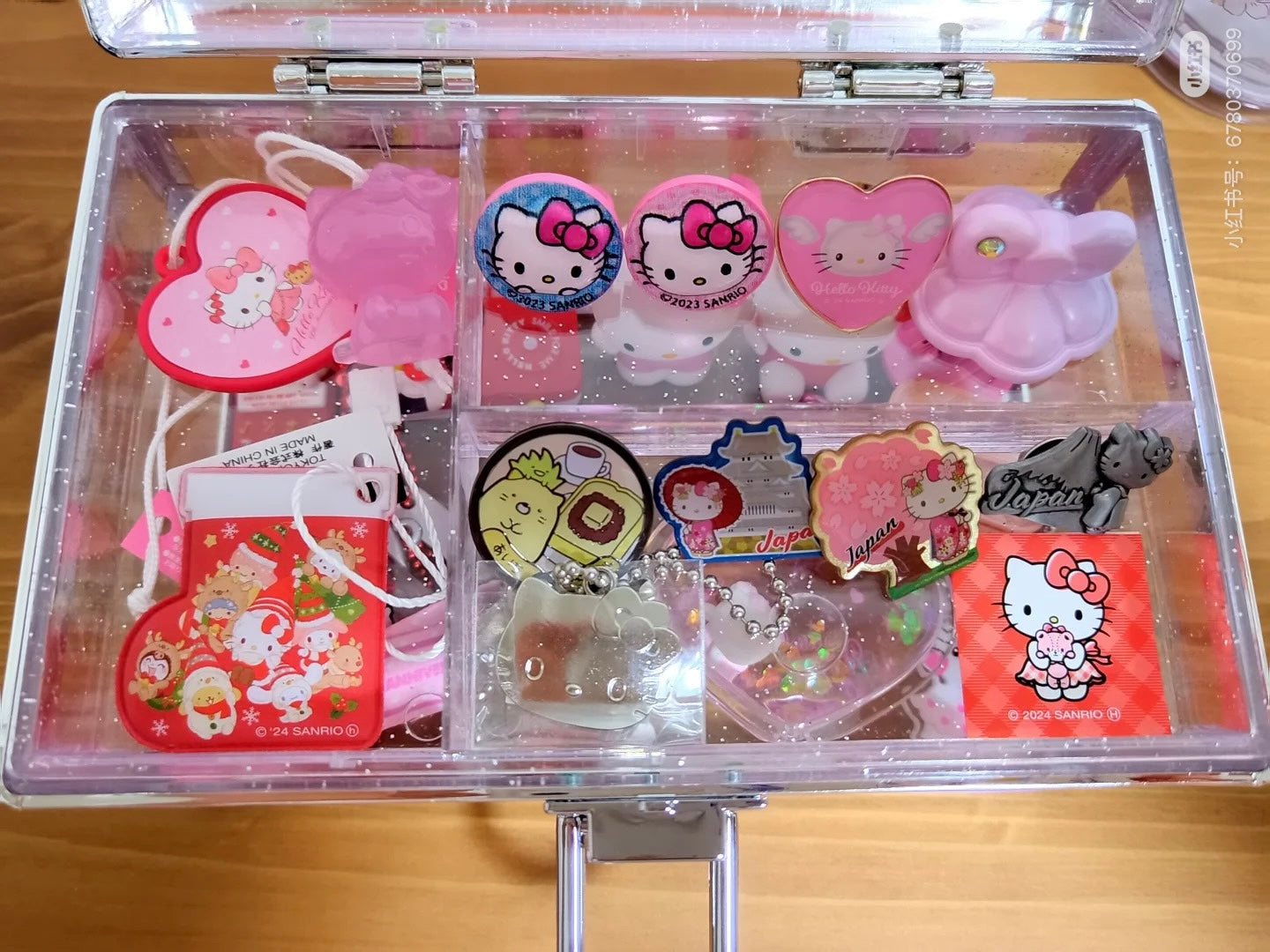 【还有补货】Sanrio|Clear Cosmetic Storage Box Vanity Case|165×90×104mm approx.