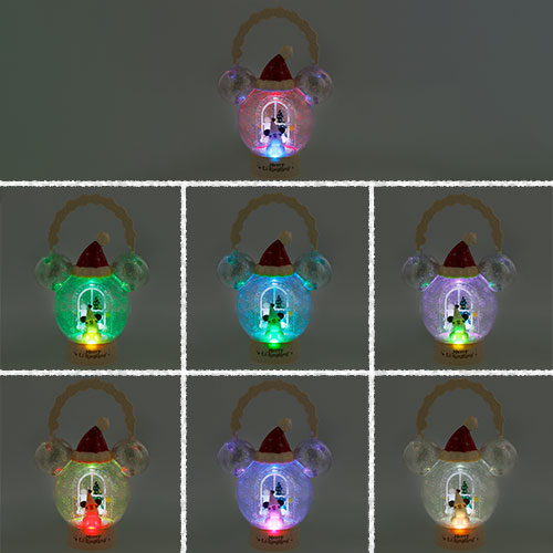 Disney迪士尼 |Merry Lil RingRing Mickey 东迪2024圣诞精灵妖精米奇系列七彩发光雪花图案透明手提灯笼球