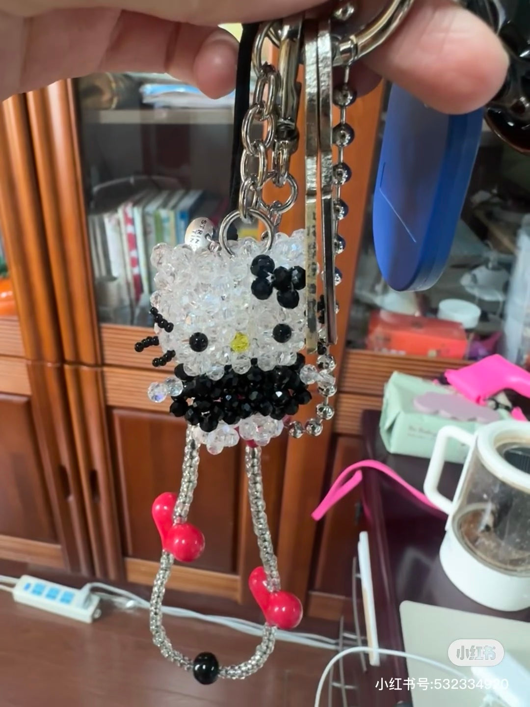 Sanrio|Hello Kitty x me% mini Keychain/Keyring