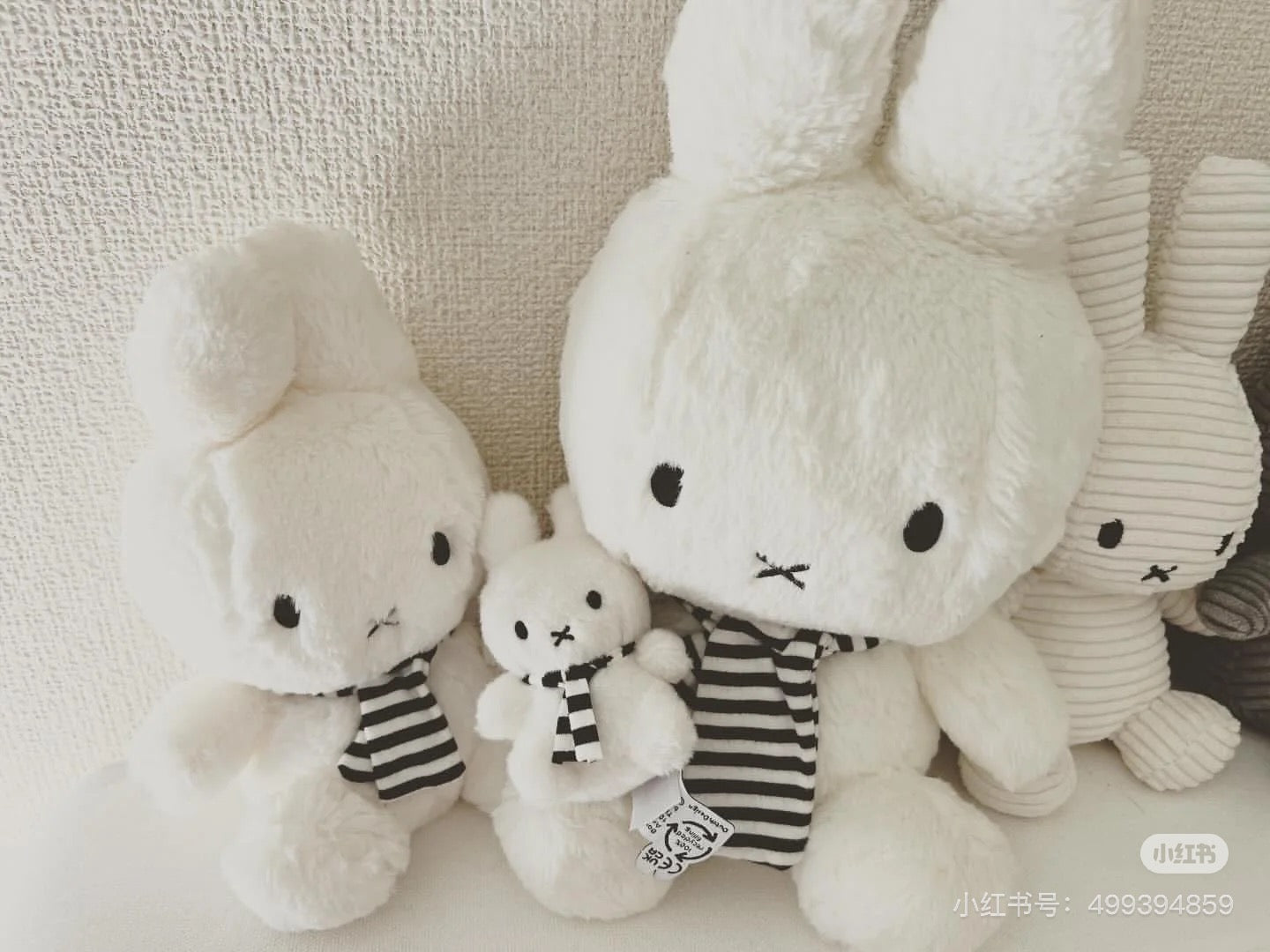 Miffy|sitting with scarf Plush Dolls/Plush Toy|23 cm - 9&