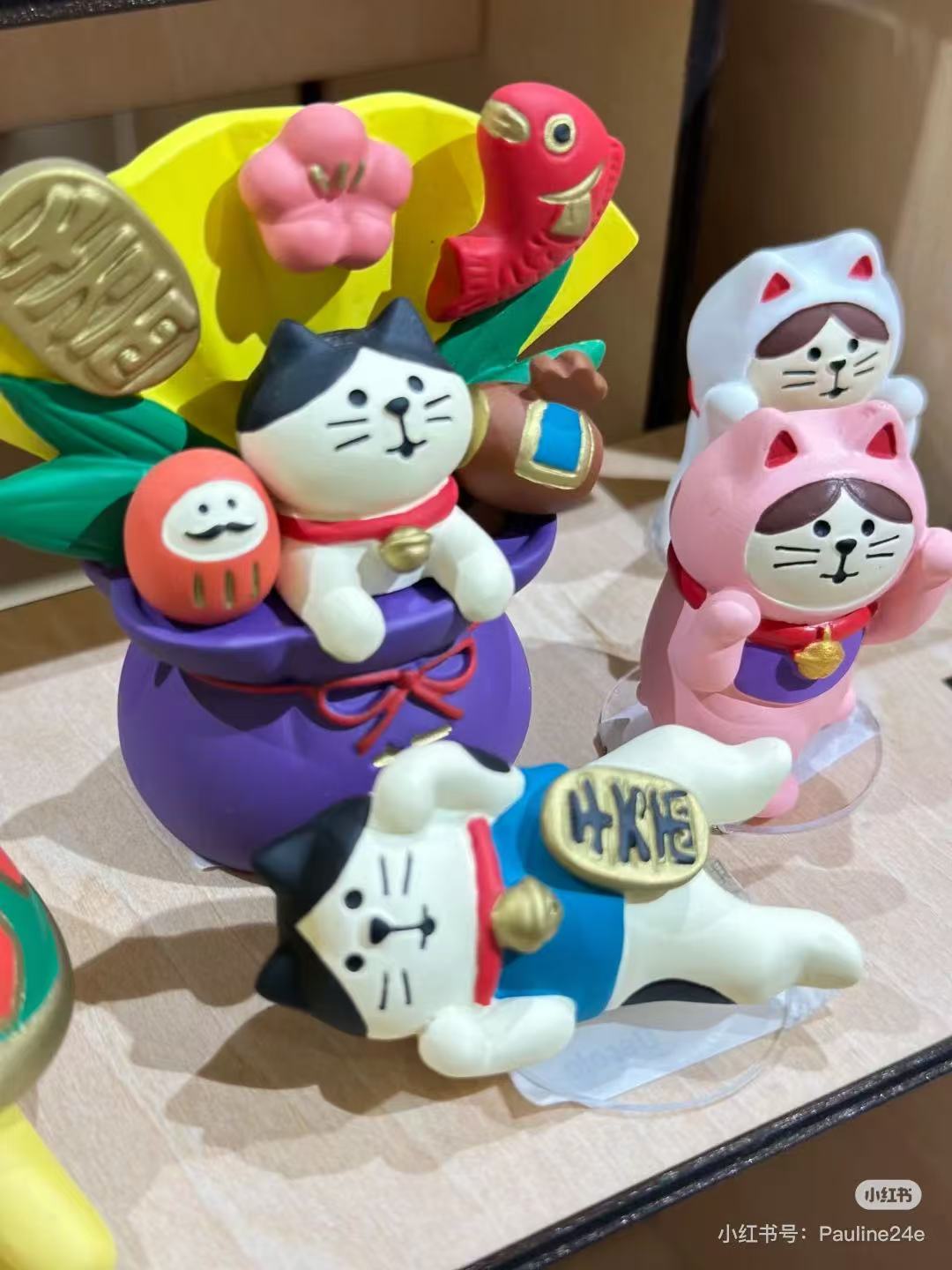 concombre|DECOLE FUKU福MONO 新年招财猫系列躺赢千万两猫咪树脂装饰摆件|约5.2×2.7×2.9cm