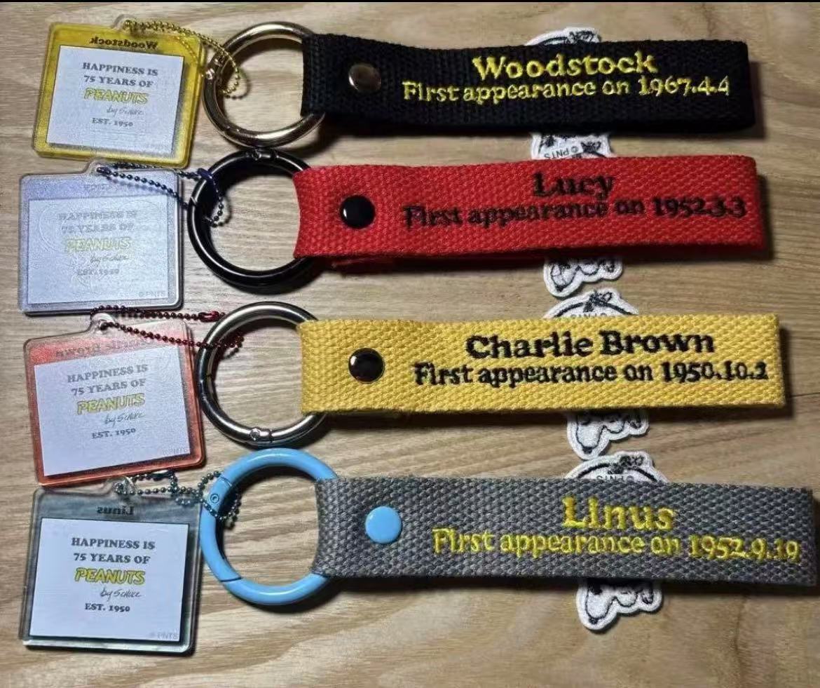 Snoopy|Peanuts 75th anniversary embrdery tag Keychain mystery bag/blind box/All 6 types|1pcs