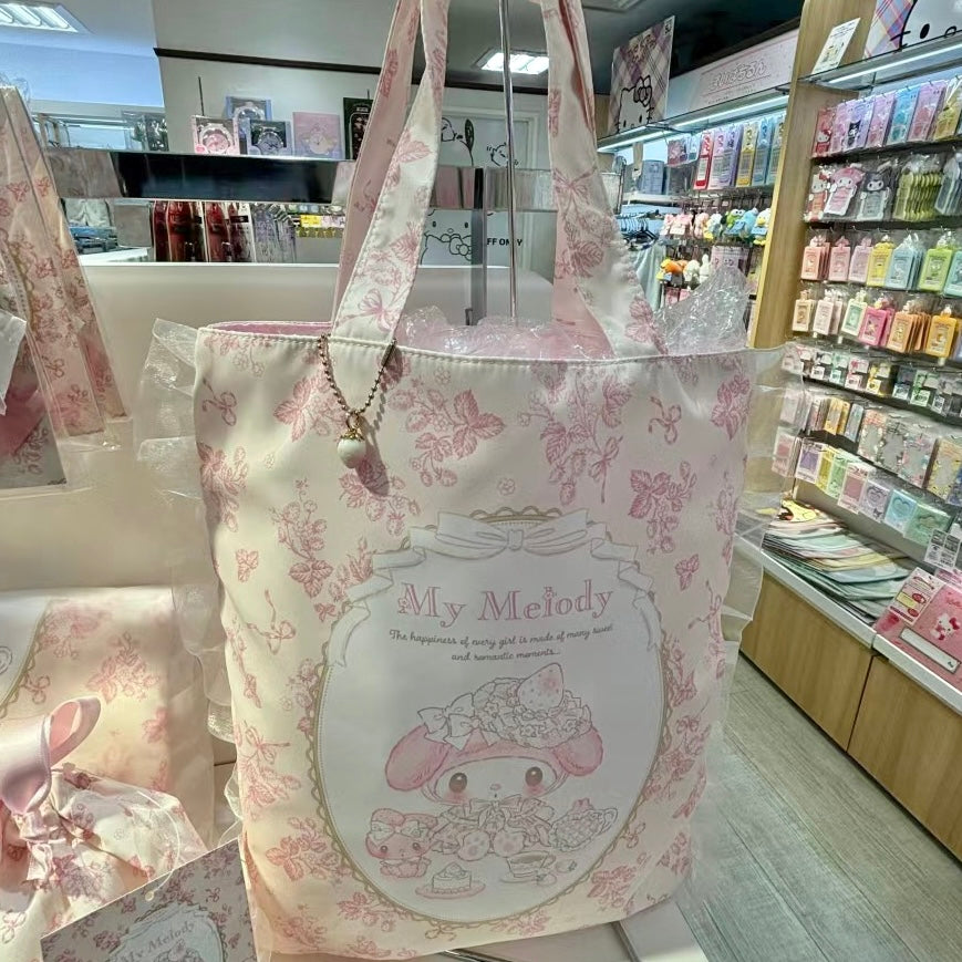 Sanrio|美乐蒂生日限定淡雪白草莓系列托特包|約幅30×奥行1×高さ35.5cm