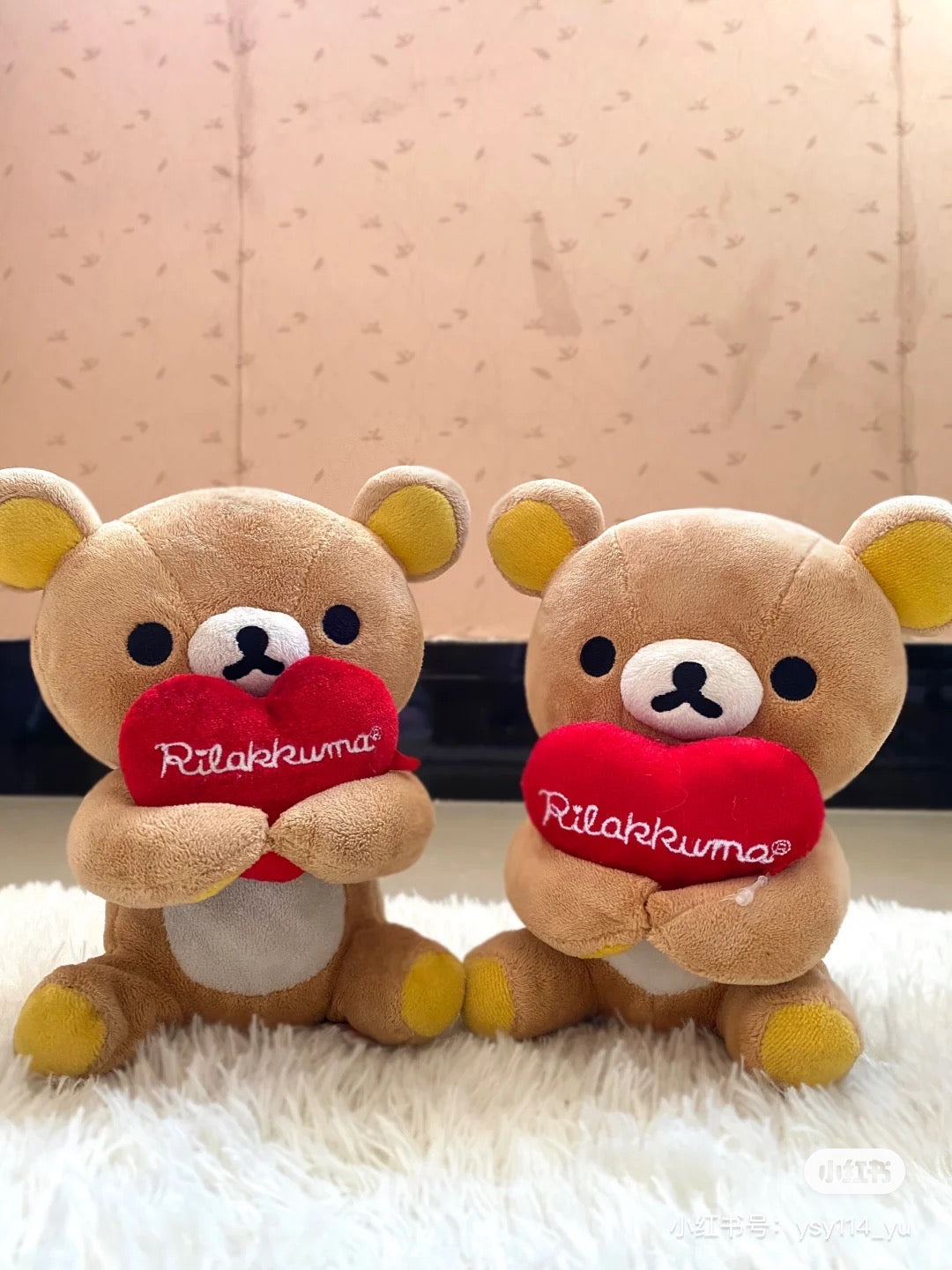 Rilakkuma轻松熊|抱爱心坐姿公仔/玩偶|約140x160x140 mm