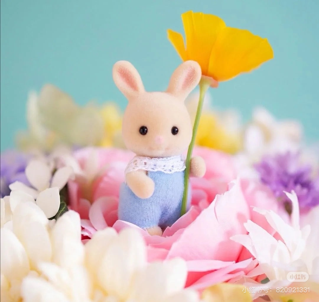 SylvanianFamilies|Milk Rabbit Baby Doll