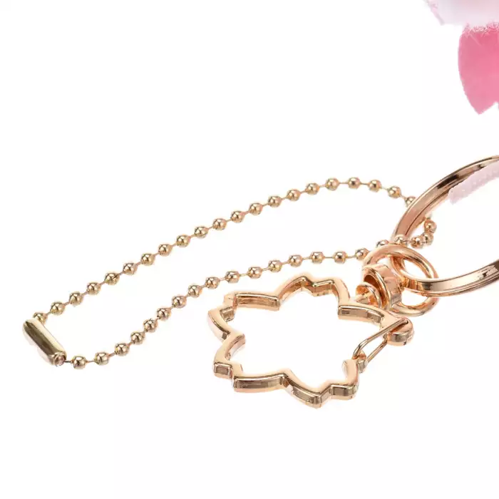 Disney迪士尼|Cherry Blossom Sakura 2025Collection Mascot Keychain 东迪2025年限定樱花粉坐姿可爱角色毛绒玩偶钥匙扣挂件/包挂/樱花造型钥匙圈| 约高 12 x 宽 10 x 深 12.5 (cm)