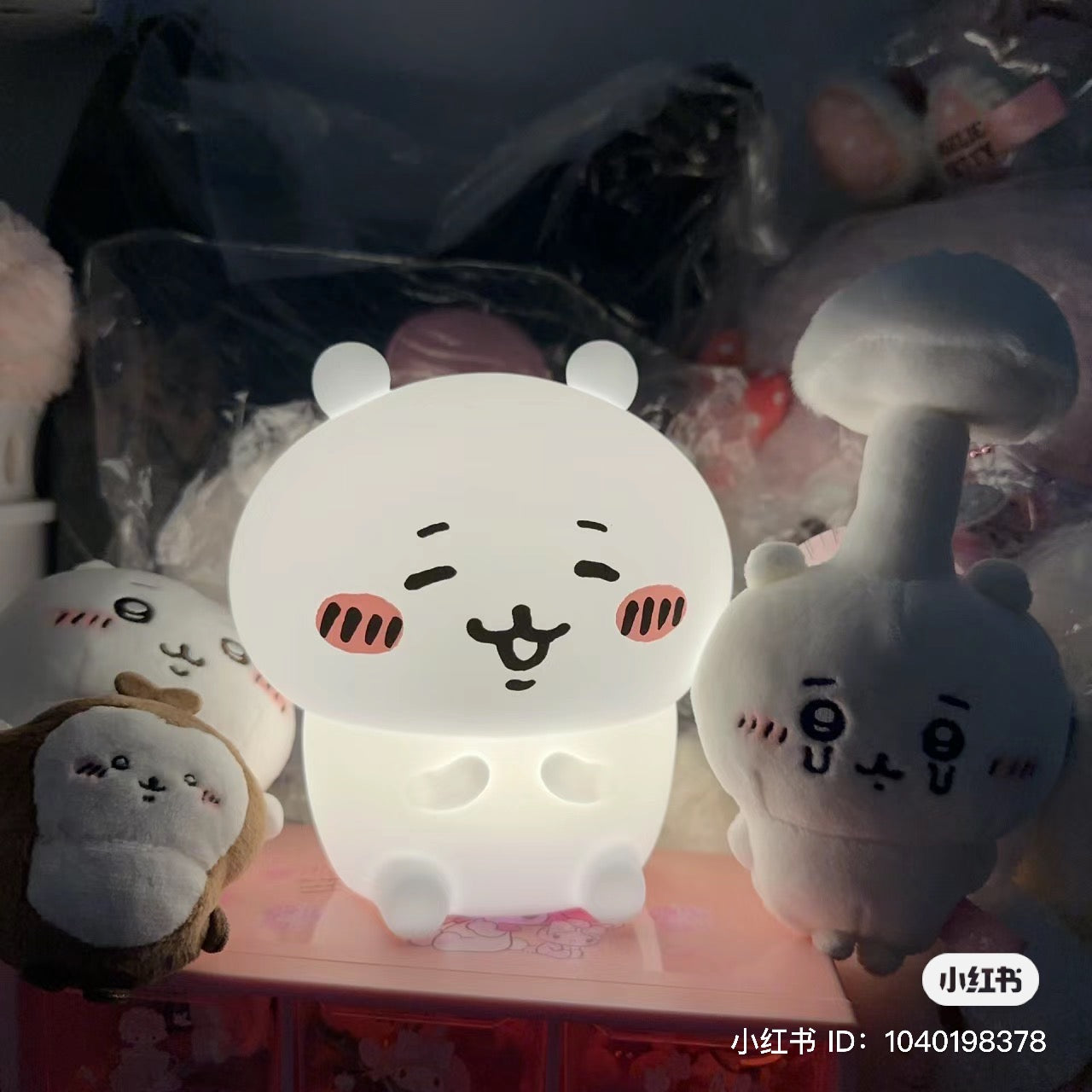 Chiikawa 吉伊卡哇|柔软可捏捏硅胶质地柔和小夜灯/4档亮度切换/USB充电式/可无线