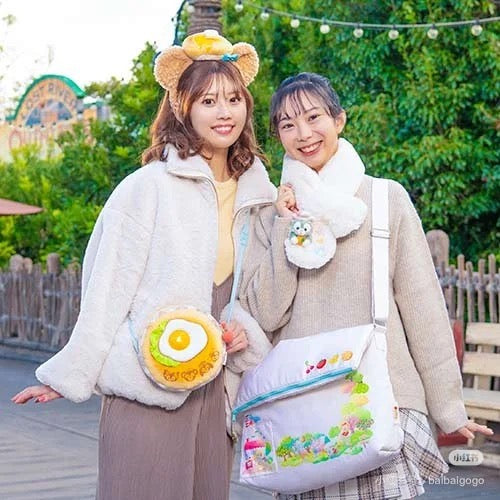 Disney迪士尼|东迪梦幻奇妙厨房系列大容量印花图案斜挂包/正反面都可爱