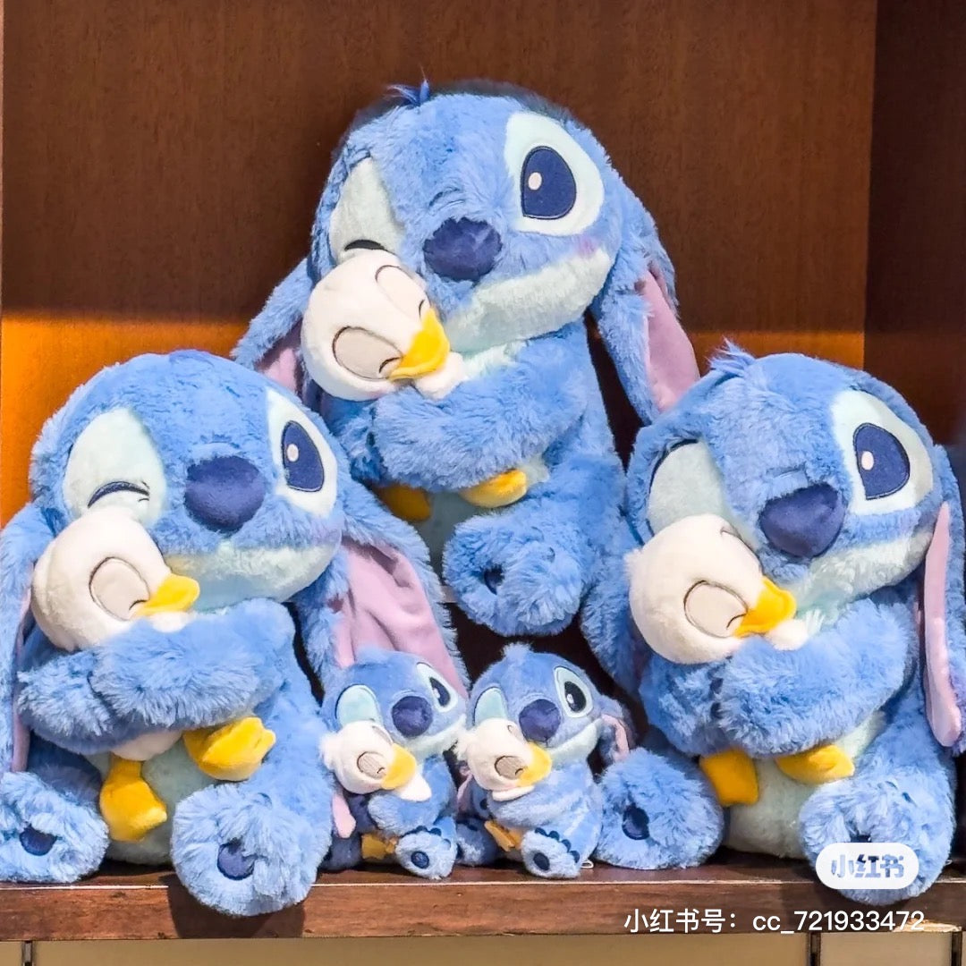 Disney迪士尼|限定史迪仔生日系列抱鸭鸭公仔/玩偶|約 高さ31×幅24×奥行き21cm