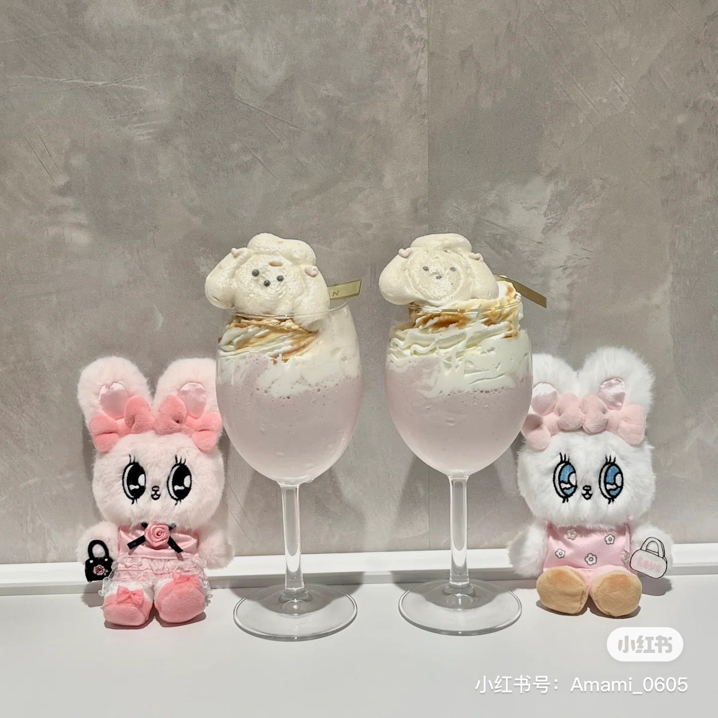 EstherBunny艾丝乐小兔|限定粉嫩软萌兔挂件/玩偶/手里还拎着小包包