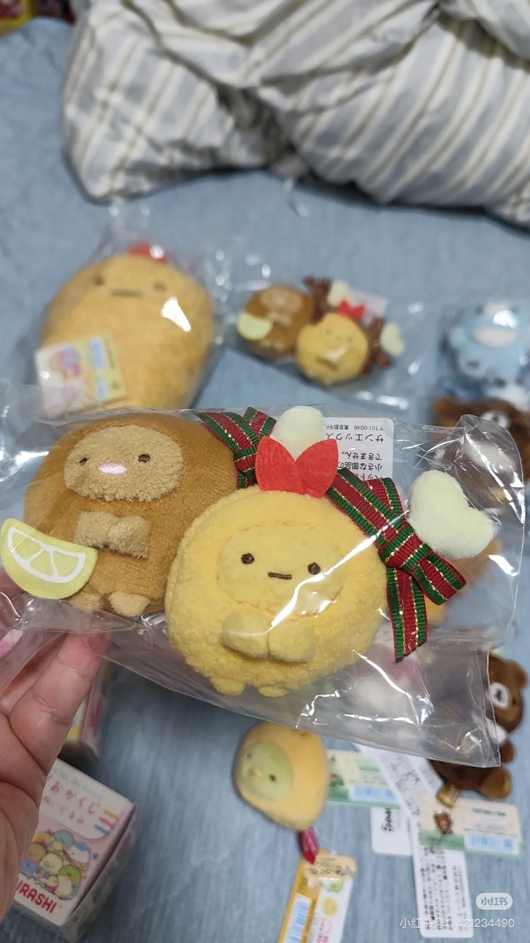 Sumikko gurashi角落生物|Fried Shrimp & Tonkatsu mini Tenori Plush San-X圣诞限定鸡腿造型炸虾+炸猪排毛绒玩偶套组/手玉|约H65×W100×D55mm