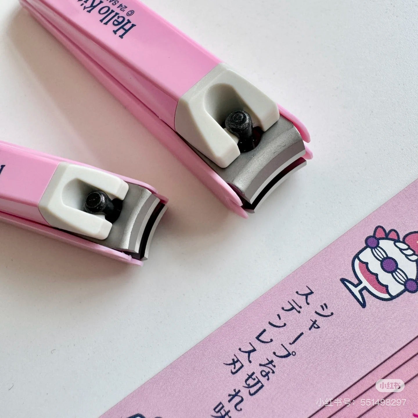 KAI贝印|Hello Kitty Nail Clipper (S)粉色草莓蛋糕主题凯蒂猫大头吊饰不锈钢指甲钳S号/防飞溅|约20 x 50 x 135mm