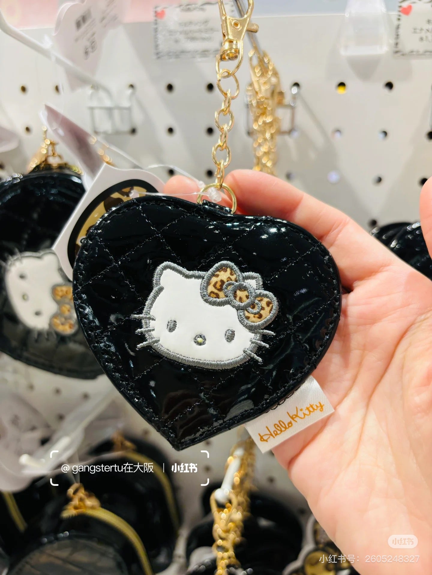 Hello Kitty凯蒂猫|Quilting Enamel Heart Mirror Black豹纹黑色PU皮爱心形菱格纹迷你随身镜/化妆镜/挂件/包挂|约H115XW110XD5mm
