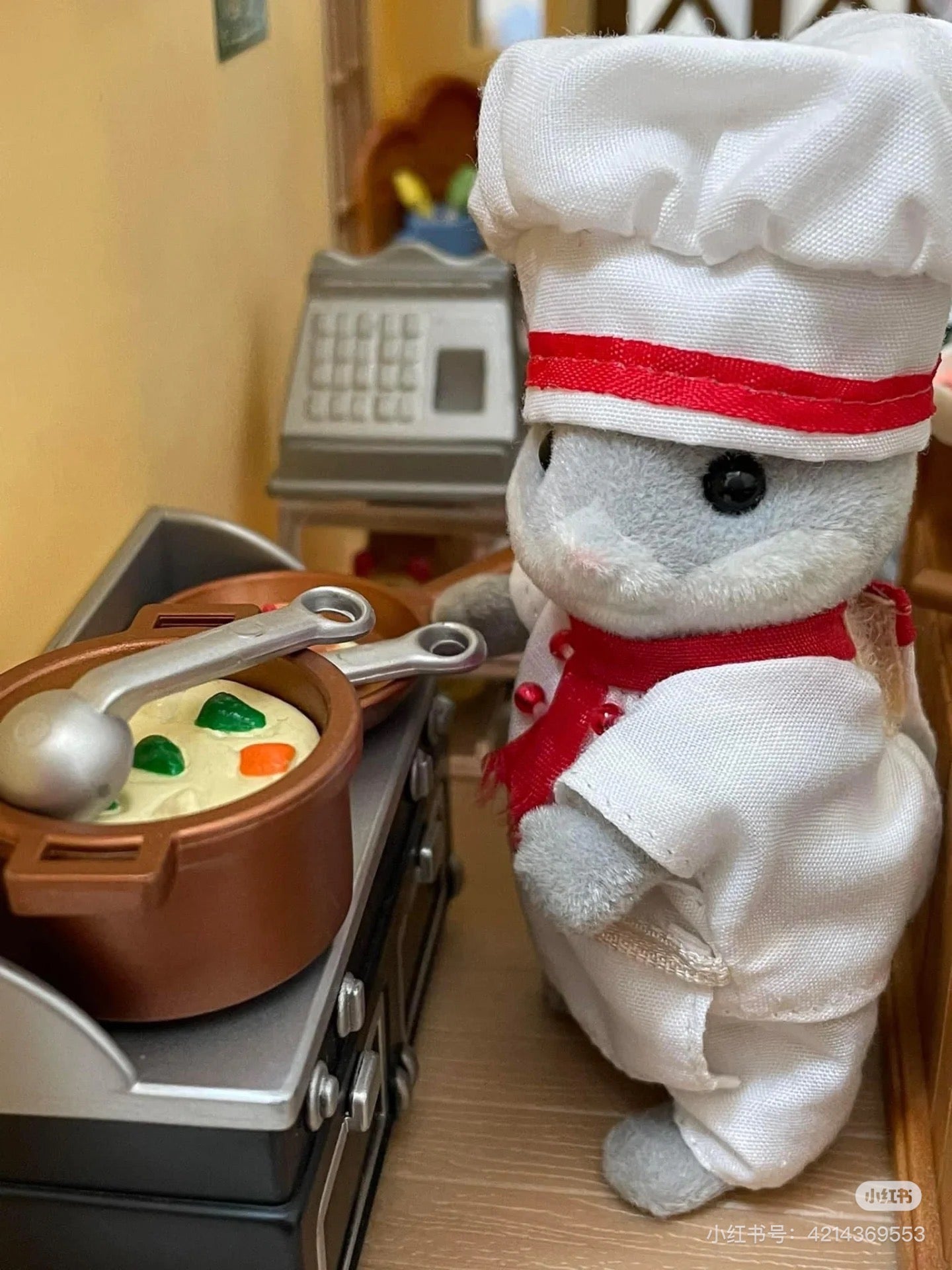 SylvanianFamilies森贝儿家族|Calico Critters Forest Kitchen Chef & Waitress Set巧克力兔厨师服务员套装/玩具/过家家