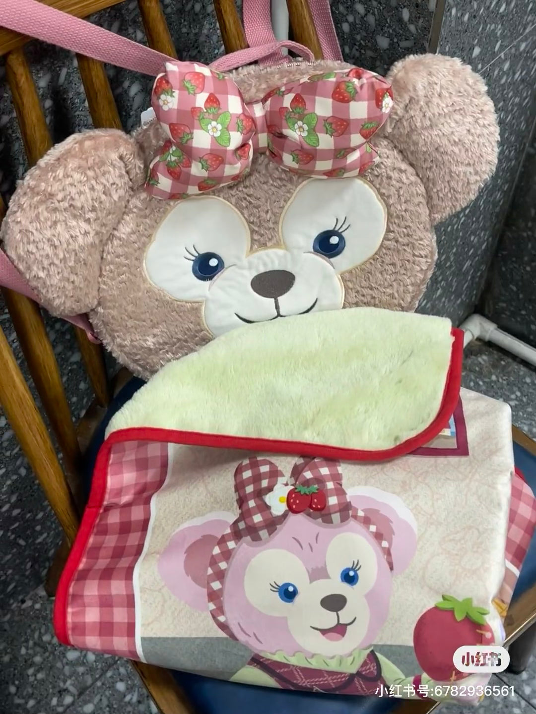 Disney迪士尼|草莓情人节限定玫玫大脸包+超柔软系列毯/胖宝宝胖宝宝|毯子约76x100cm/包约36x45x7cm