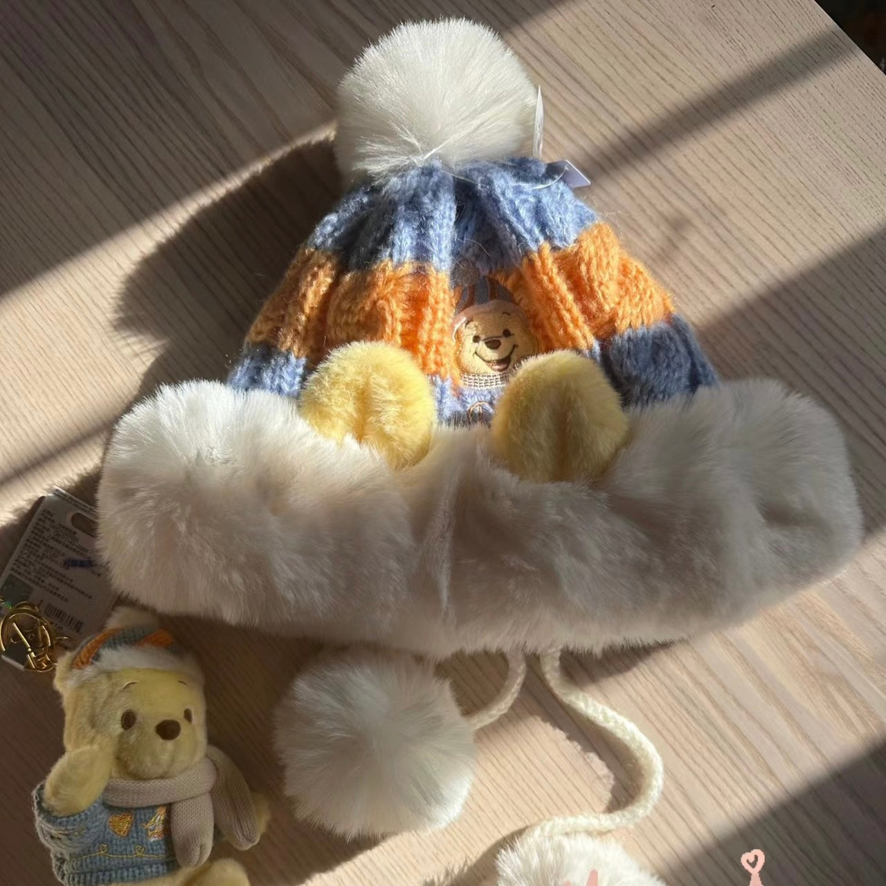 Disney SH|winnie the pooh冬日维尼和朋友们限定毛茸茸白球球绒线帽