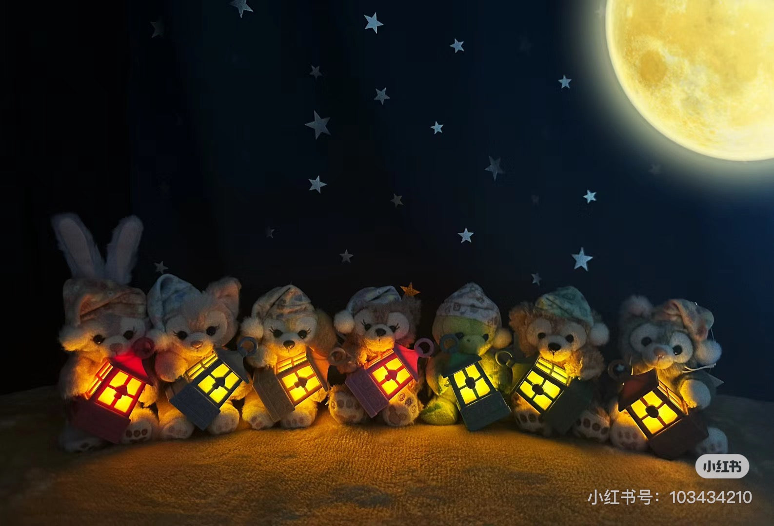 Disney迪士尼|2024东迪秋日睡衣派对系列/Duffy和朋友们坐姿七宝提灯笼亮灯毛绒挂件/包挂