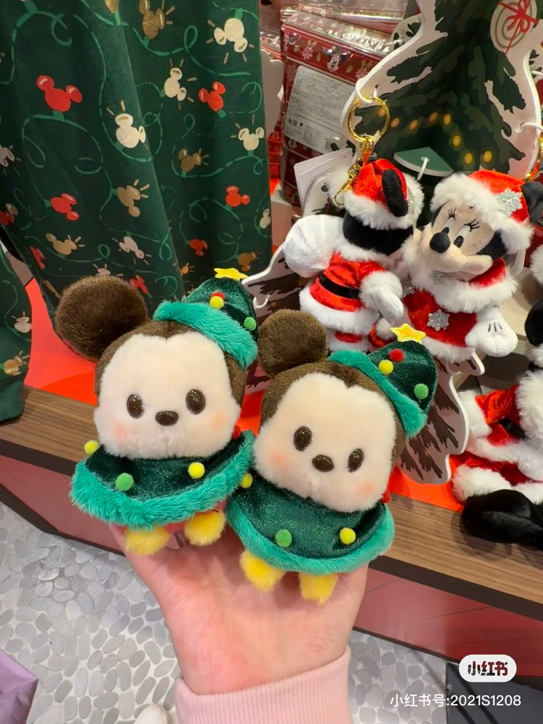 Disney迪士尼|Christmas Mickey/Minnie Mouse Plush Toy Japan Christmas 2024东迪冬日圣诞限定系列豆豆眼米奇/米妮毛绒玩偶|约13.5×10×7.5cm