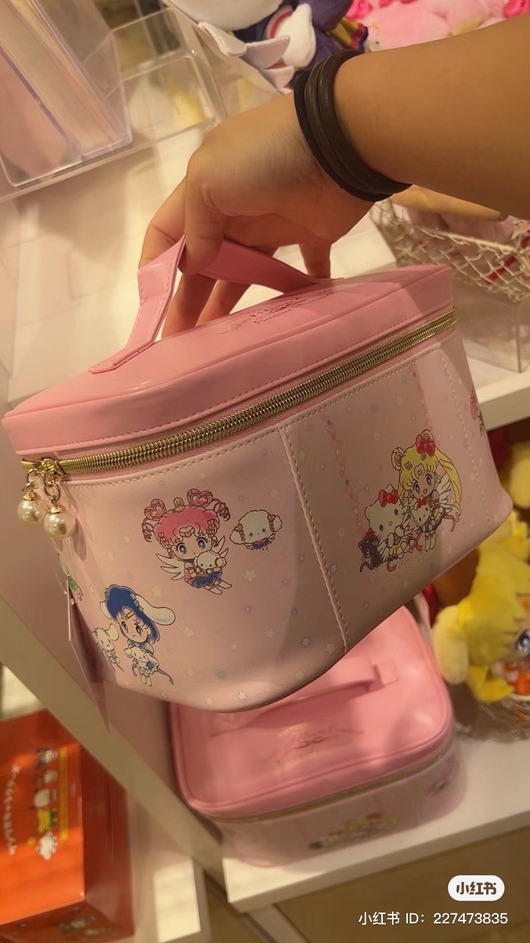Sailor moon|美战 x Sanrio联名化妆包/珍珠拉链头|约24 x 14.5 x 16 cm