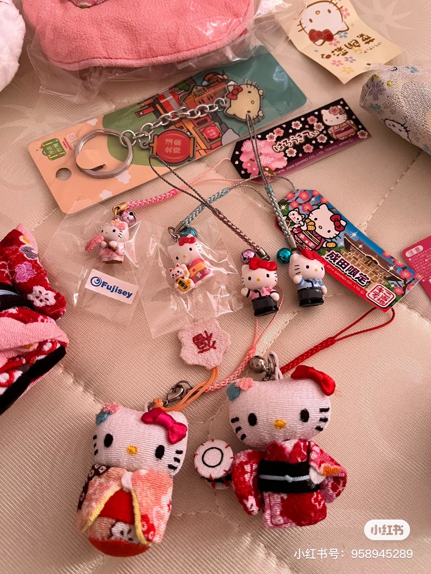Sanrio三丽鸥|和服Kitty猫手拿鼓挂件