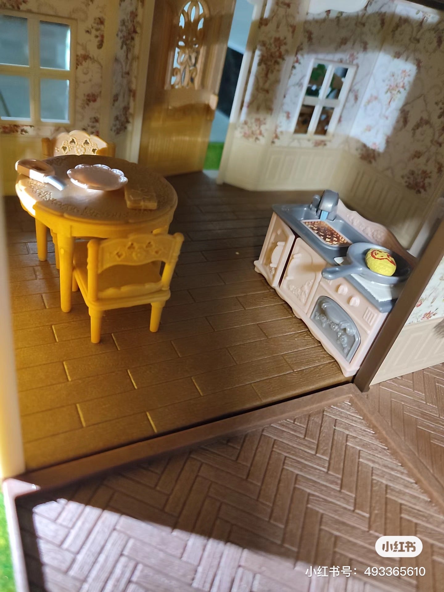 SylvanianFamilies森贝儿家族|Red Roof Cosy Cottage Starter Home-Chocolate Rabbit巧克力兔站宝+甜梦小屋/别墅套组5567