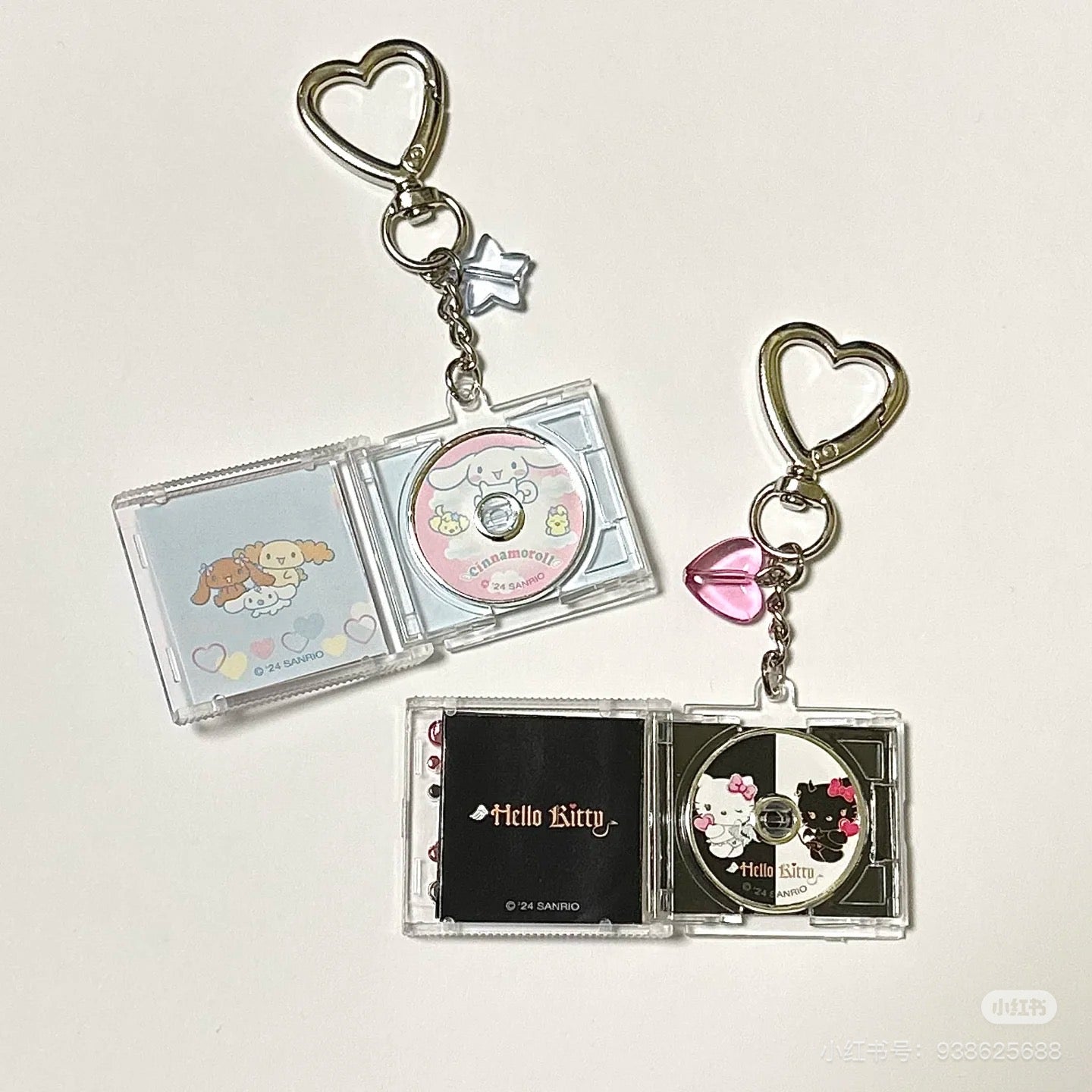 Sanrio|Secret CD Style Keychain - Our Heisei Pop Blind Box 平成复古钻石CD钥匙扣盲盒/全6种|1枚入