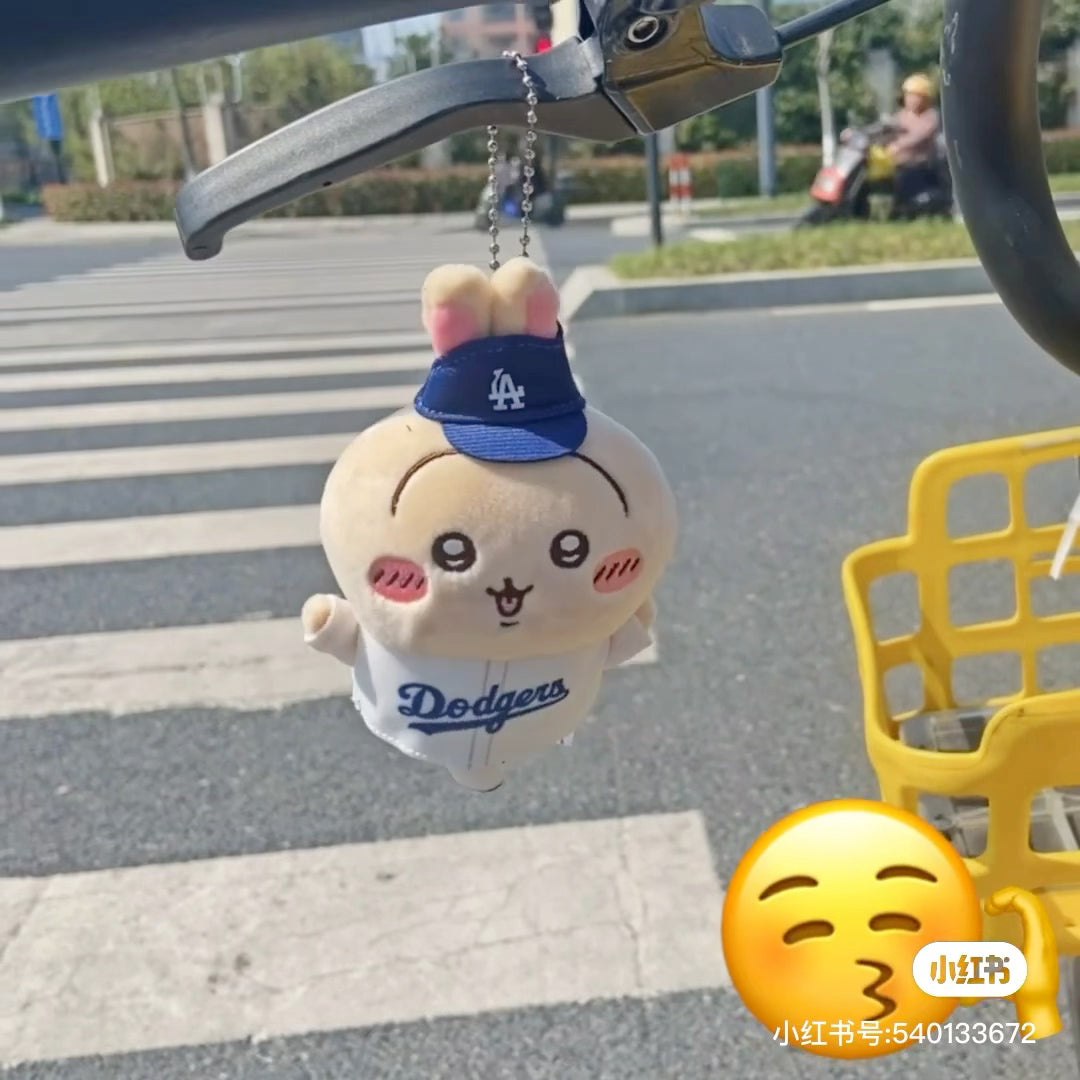 【limit 1】Chiikawa|Chiikawa X MLB Tokyo Series Dodgers Mascot Holder /Plush Keychain|H120×W93×D50mm approx.