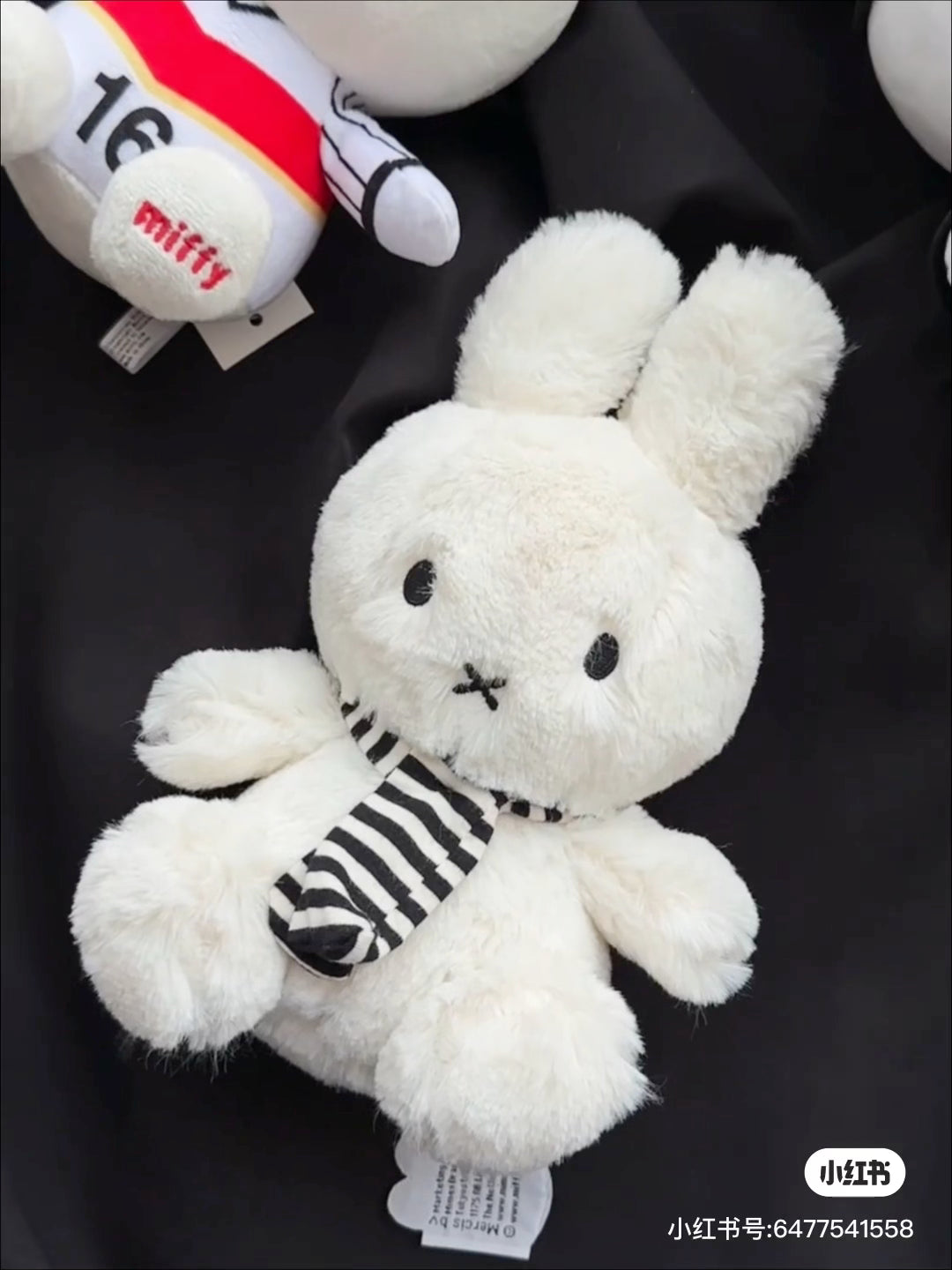 Miffy|Sitting with Scarf Plush Dolls/Plush Toy|33 cm - 13"