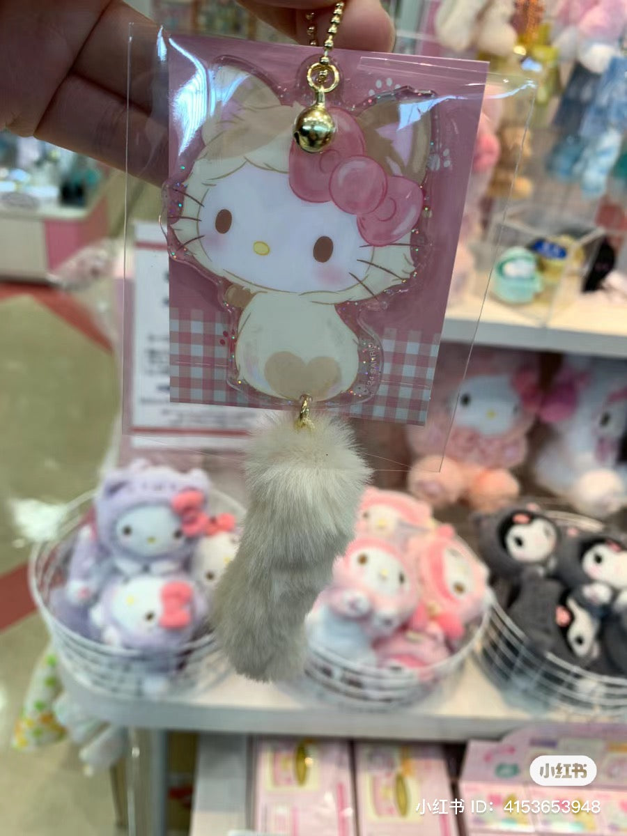 Sanrio|肉球猫咪/猫咪日系列细闪亚克力毛茸茸小尾巴铃铛挂件/挂链|约11.5 x 9.5 x 6.5cm