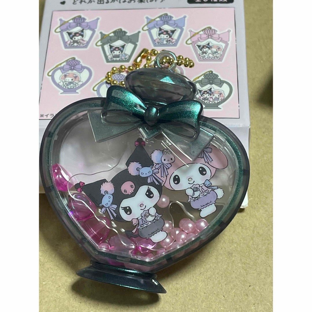 Sanrio三丽鸥|Secret Charm - Kuromi & My Melody / Romantic Room Blind Box库洛米与美乐蒂爱心摇摇乐钥匙链吊饰挂件盲盒/全8种|1枚入