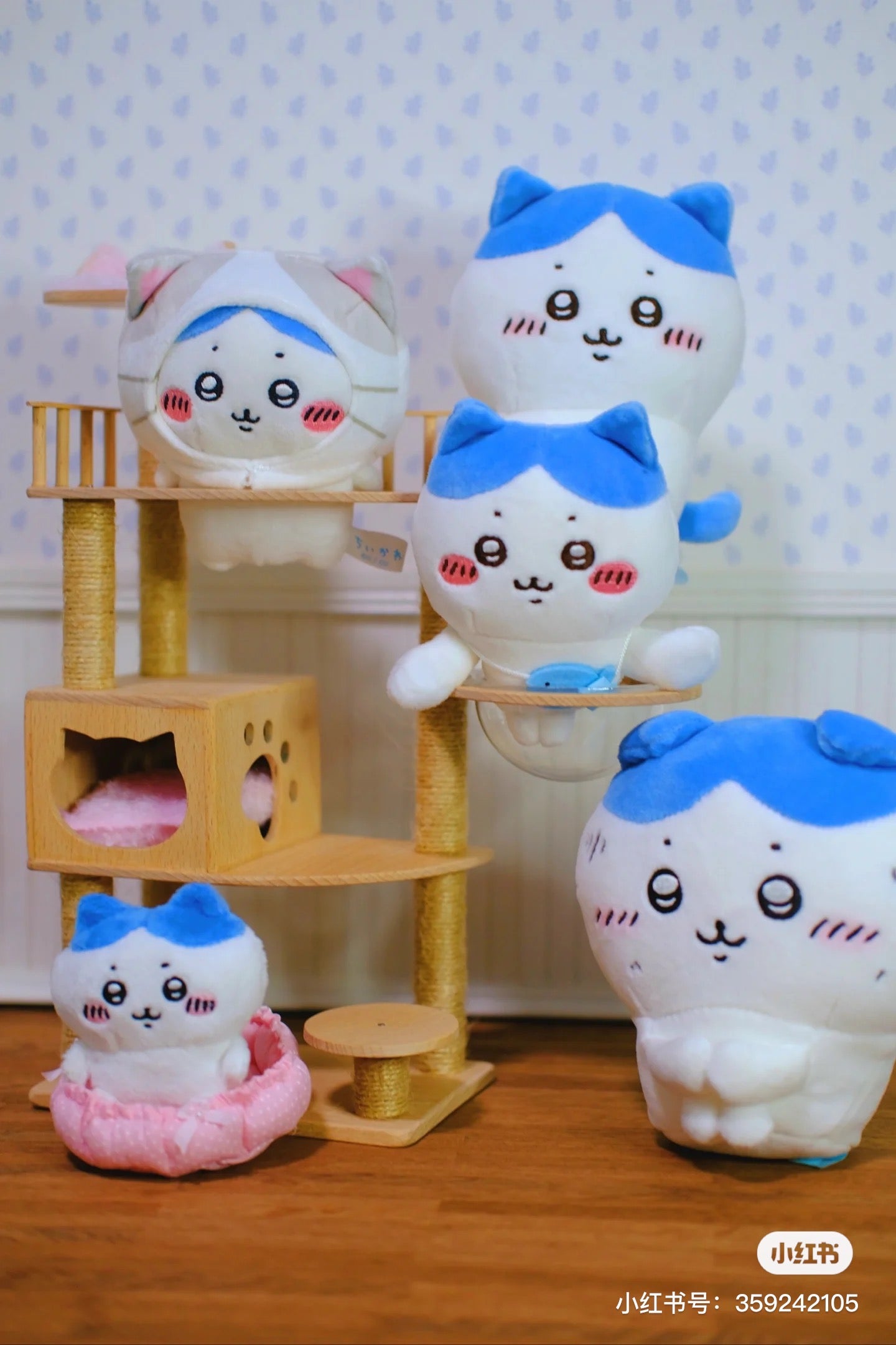 Chiikawa 吉伊卡哇|委屈抱腿坐姿玩偶/公仔|约H120×W120×D100mm