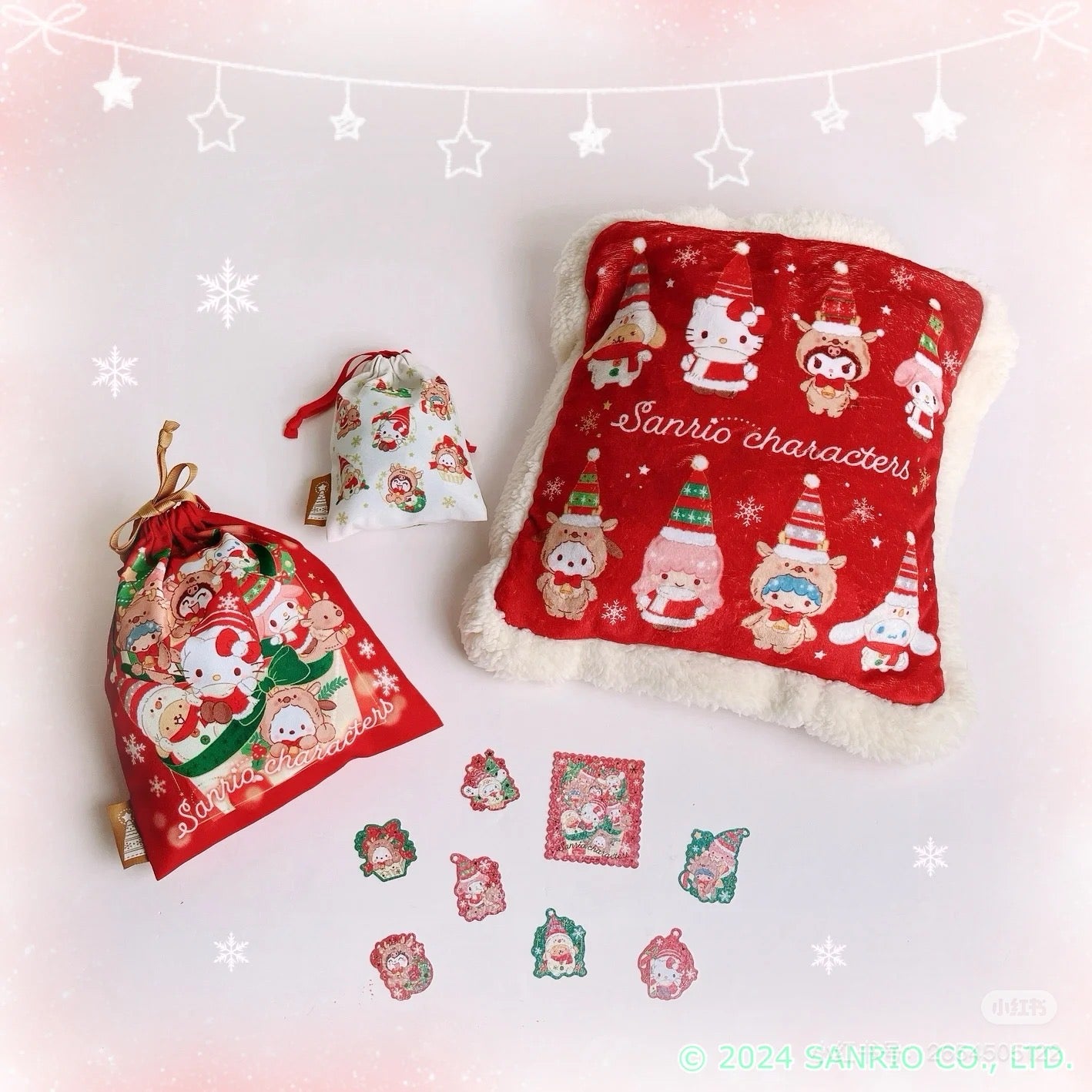 Sanrio三丽鸥|Cushion Blanket - Christmas 2024圣诞限定可收纳加绒加厚盖毯丝绒抱枕/靠垫/正反面都可爱|约105×1×70cm
