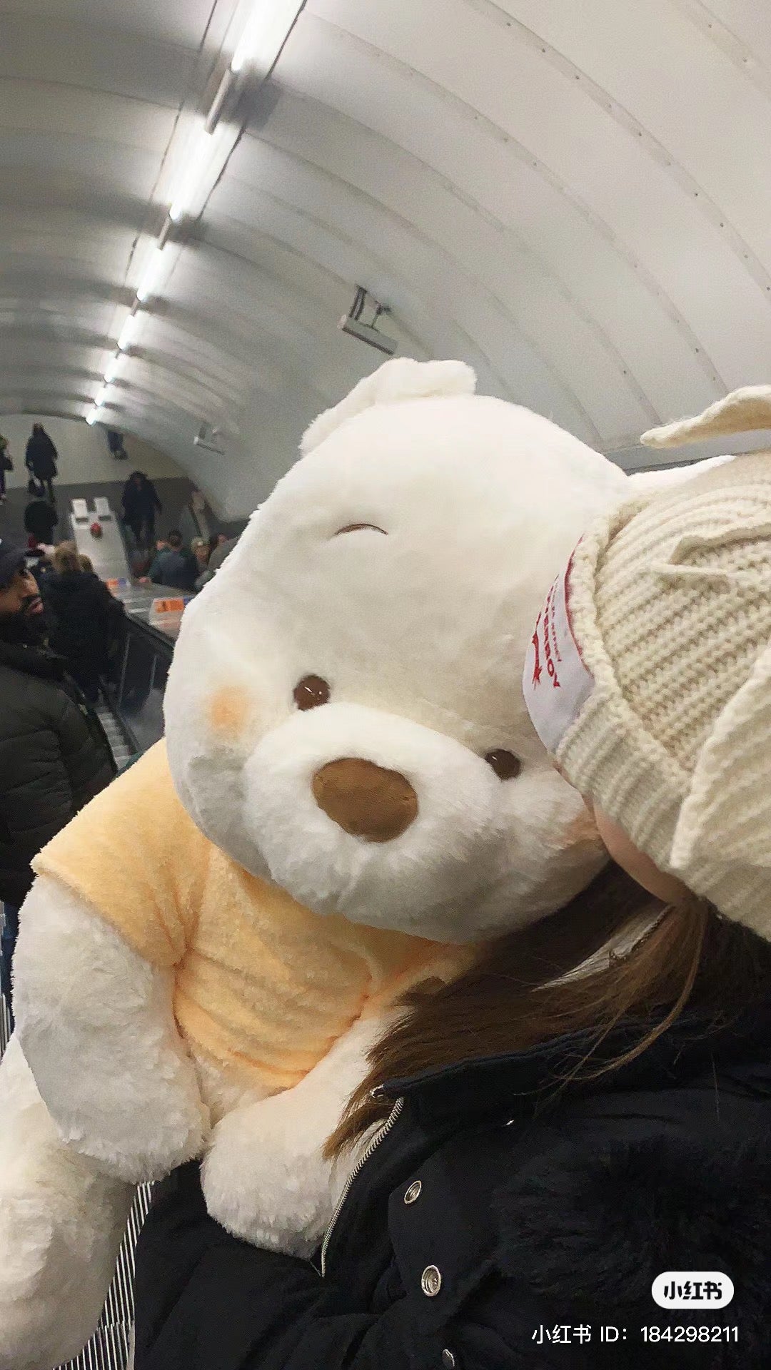 Disney|冬日白色限定超大巨型蜜蜂噗噗/抱起来巨舒服/送女友最佳礼物|高さ約73×幅43×奥行き57(cm)