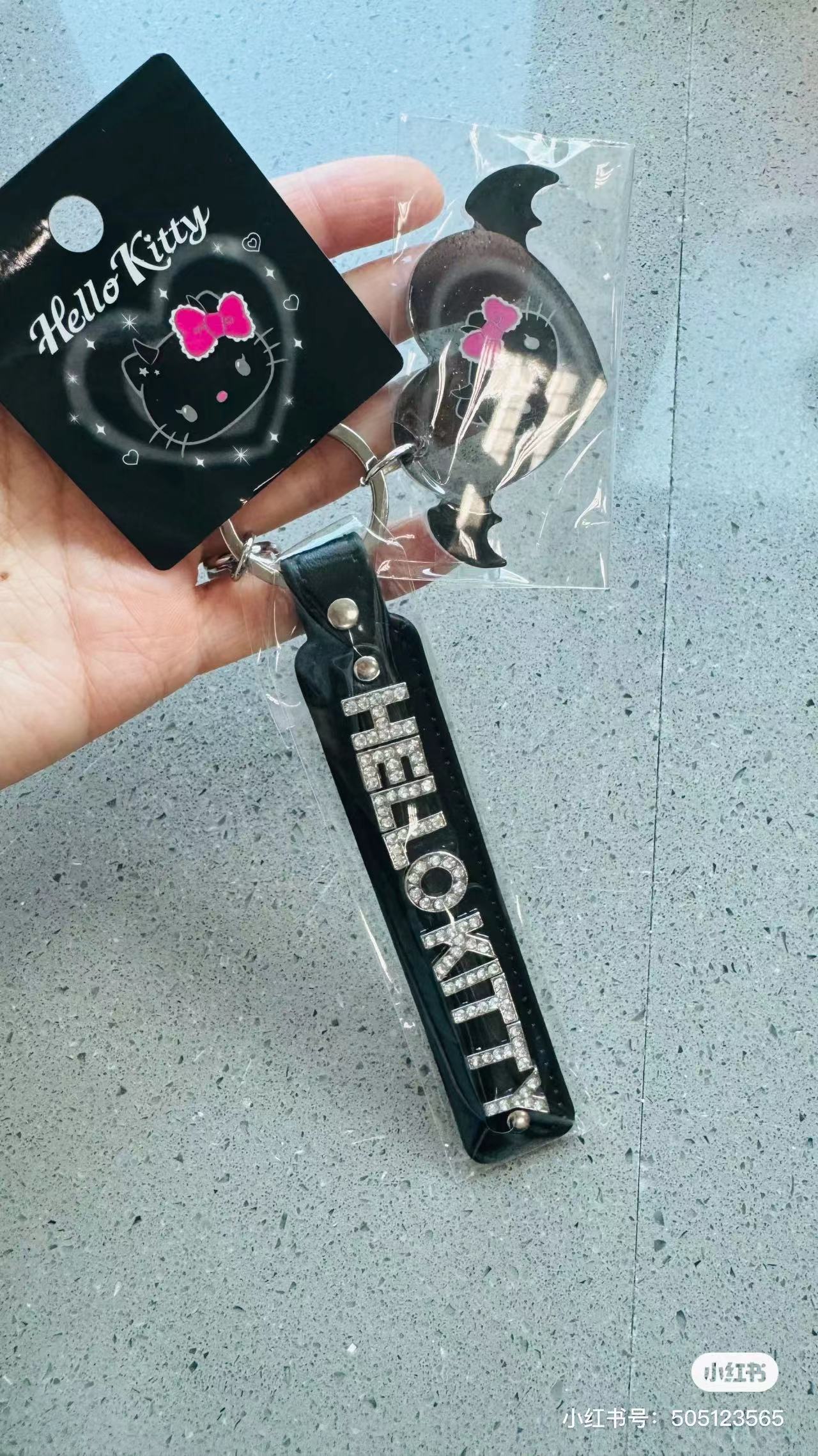 Hello kitty凯蒂猫|Sanrio Hello Kitty Keyholder/ Angel and Little Devil天使恶魔钥匙扣/挂件|约19.0 x 6.2 x 1.7cm