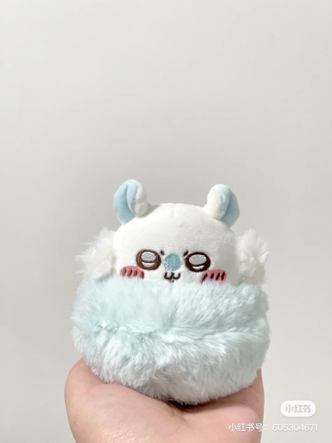 Chiikawa 吉伊卡哇|手捧飞鼠/莫莫咖玩偶/公仔