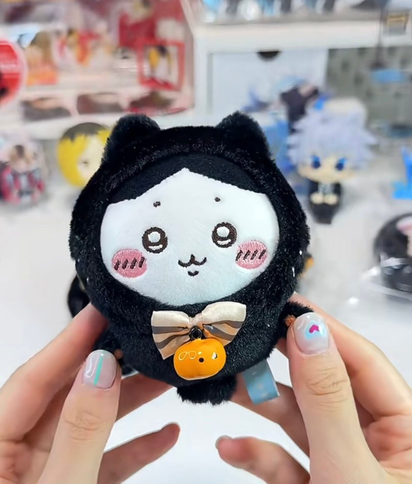 Chiikawa 吉伊卡哇|Plush Keychain Usagi Black Cat Ver万圣节限定黑猫毛绒玩偶挂件/包挂/铃铛会响很可爱|约H120×W85×D70mm