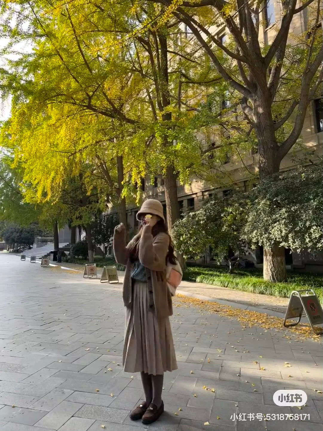 Disney SH|小小梦想家系列毛茸茸贝儿多功能双肩包/书包/大容量耐装