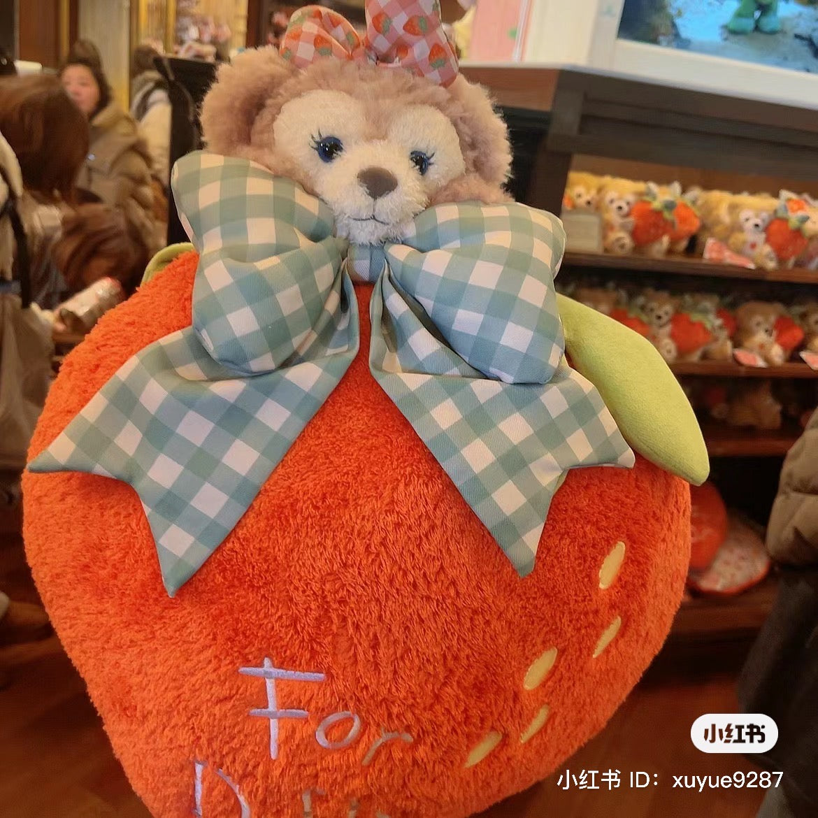 Disney迪士尼|草莓情人节限定雪莉玫草莓抱枕