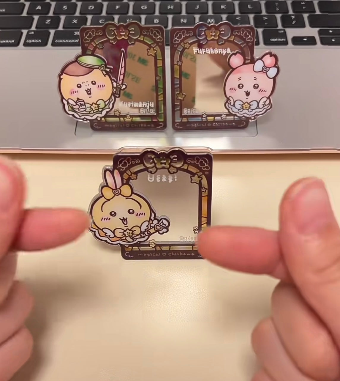 Chiikawa 吉伊卡哇|Magical Chikawa Trading Stained Glass Style Miraculous Stickers魔法少女系列彩色玻璃窗亚克力镜子贴纸盲盒/全8种|1枚入