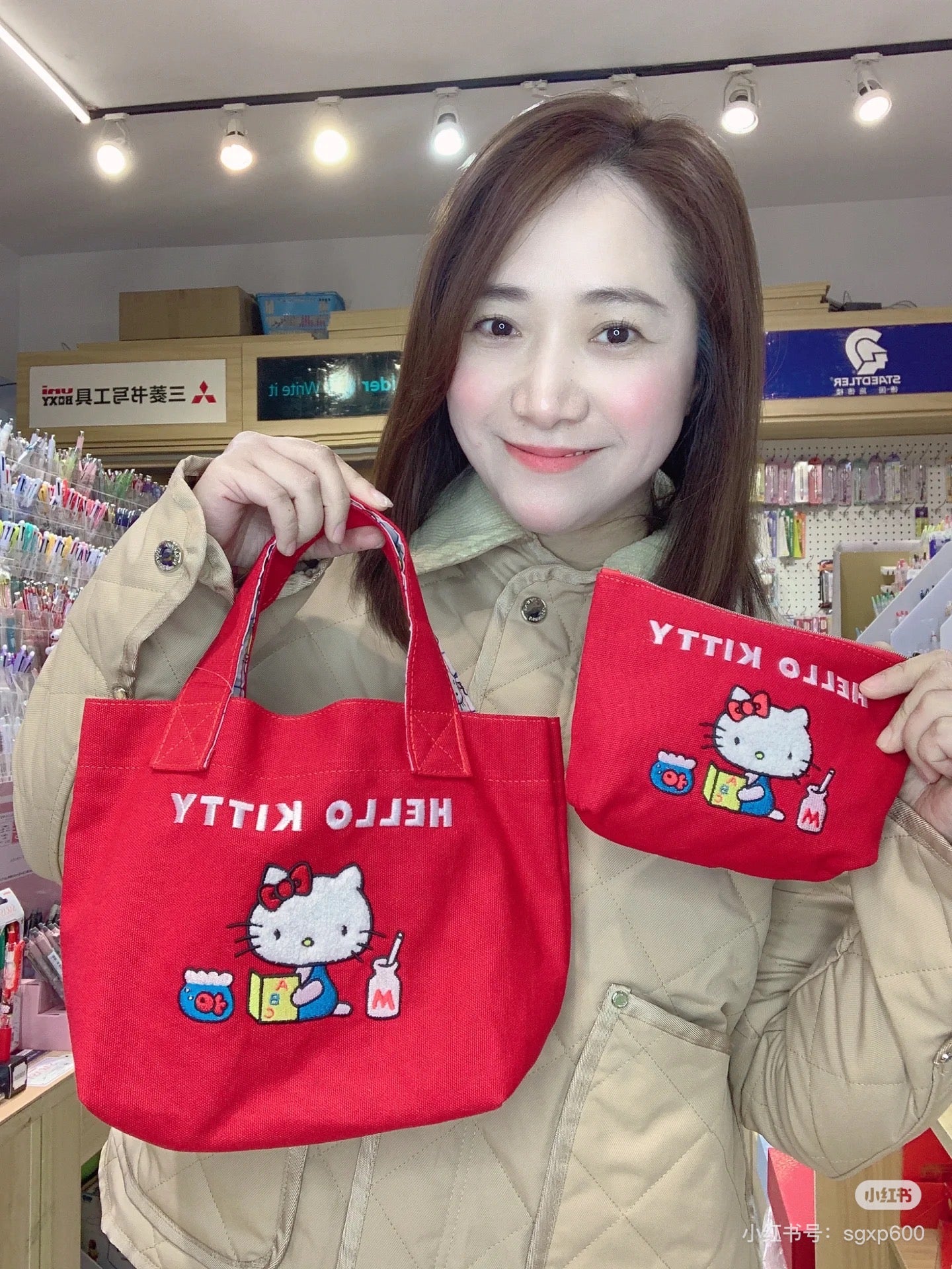 HelloKitty凯蒂猫|Sanrio Hello Kitty 50th Anniversary Classic Mini Tote Bag50周年限定迷你托特包/手提包|约H20 x W30 x D10cm
